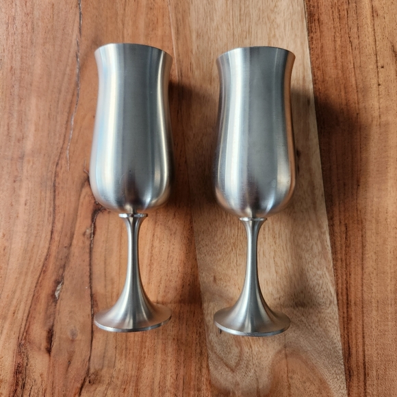 Royal Selangor Pewter 97% Wine Glasses - Picture 3 of 3